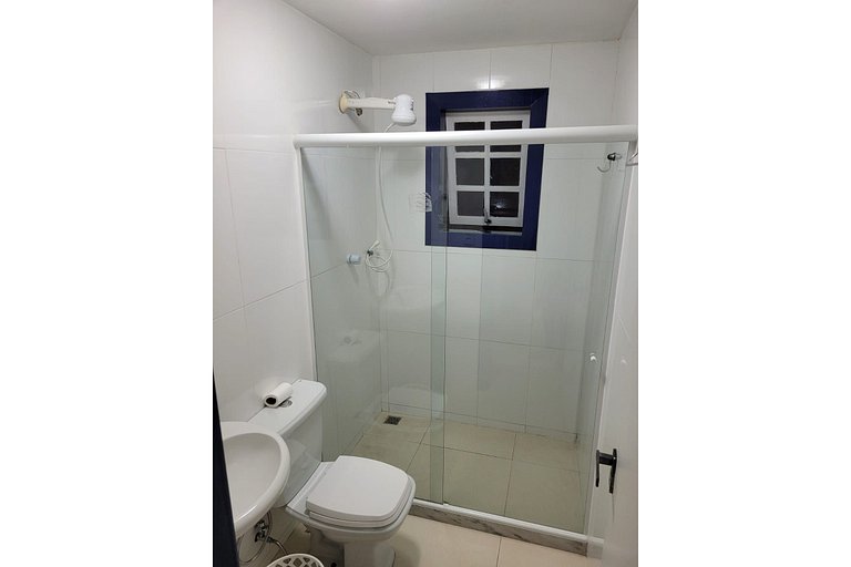 Casa com garagem - 300m da Rua das Pedras
