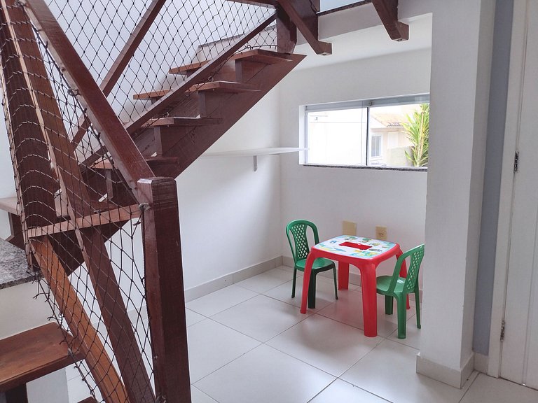 Casa em condomínio com piscina na Praia Rasa