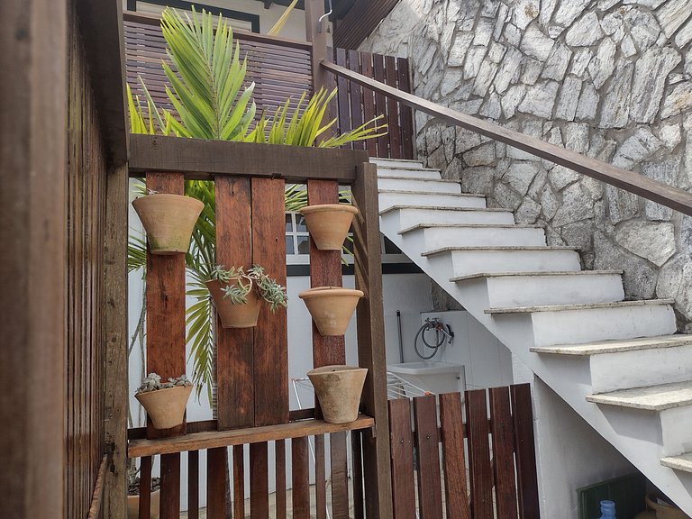 Apto. 2 Quartos em Ótimo Local - Centro de Búzios