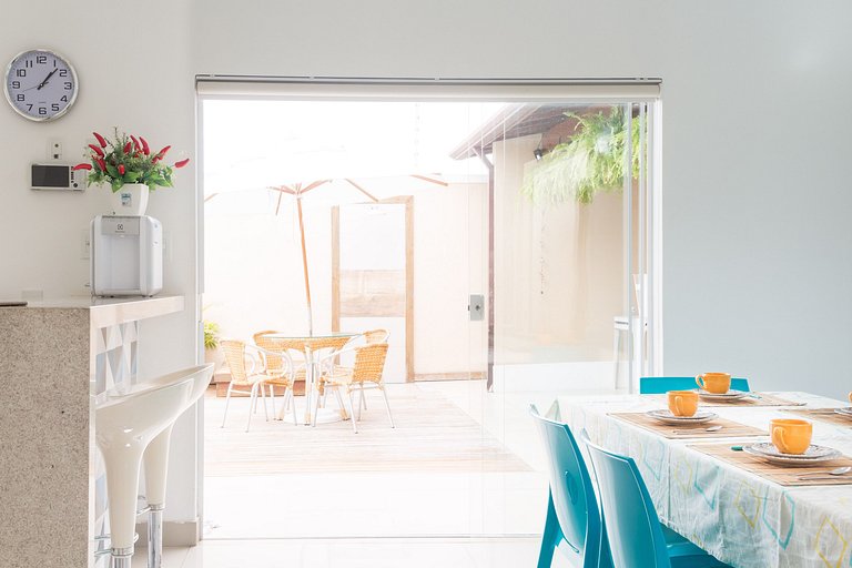 Casa moderna em Búzios - 3 suítes e piscina
