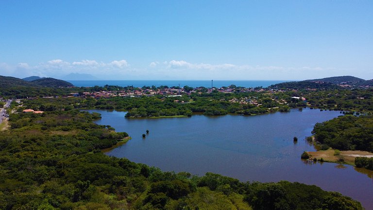 Piscina privativa e amplo quintal na Ferradura