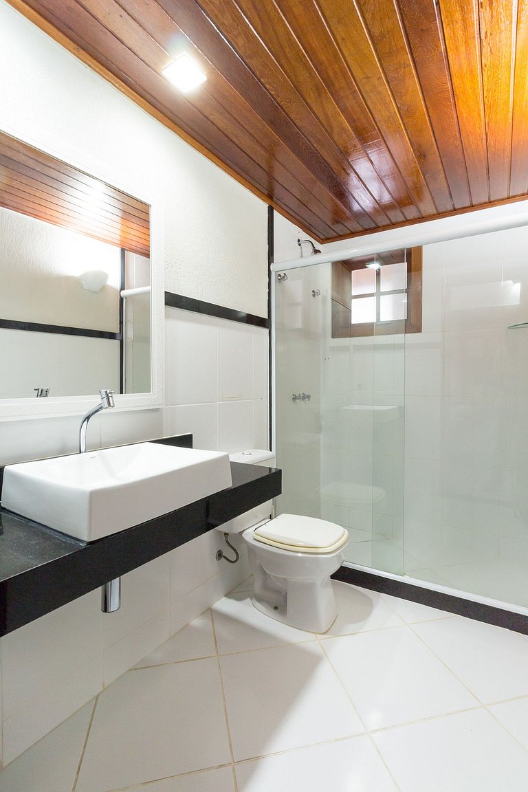 Casa em Búzios - piscina e churrasqueira