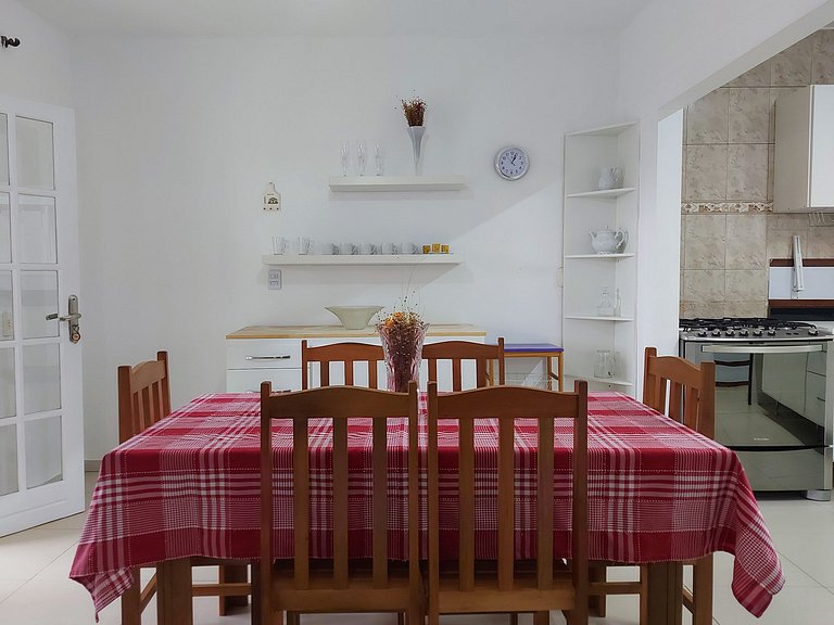 Amplo flat no Centro de Búzios