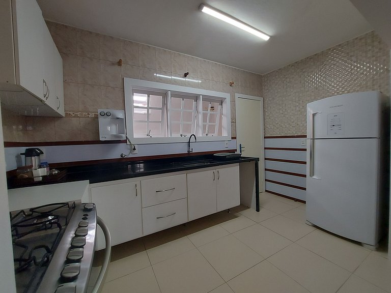 Amplo flat no Centro de Búzios