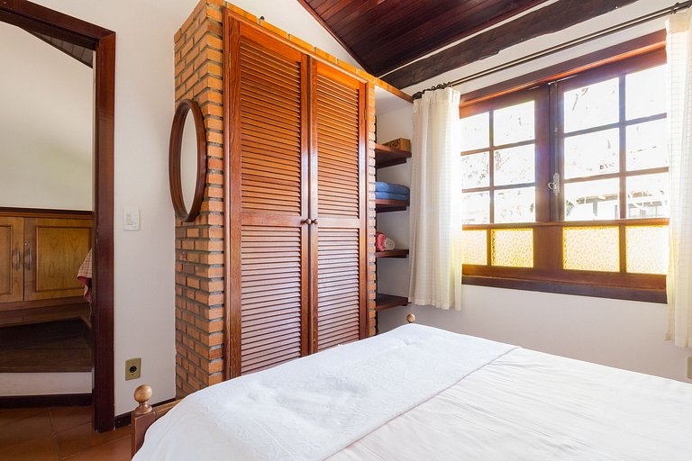 Casa em Condomínio 150m da Praia de Manguinhos