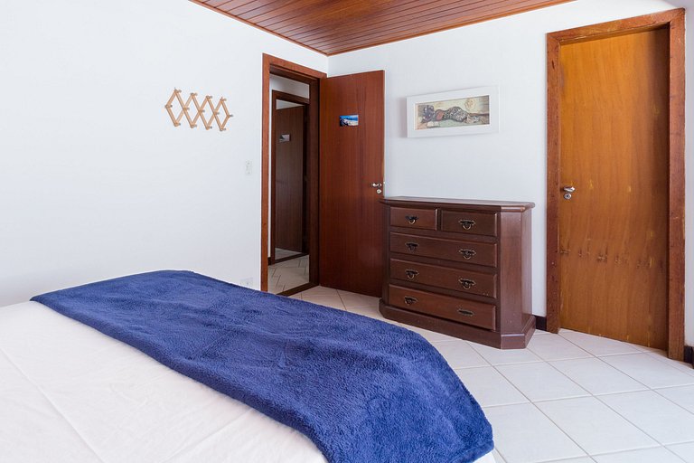 Casa em condomínio a 100m do canto esquerdo de Geribá