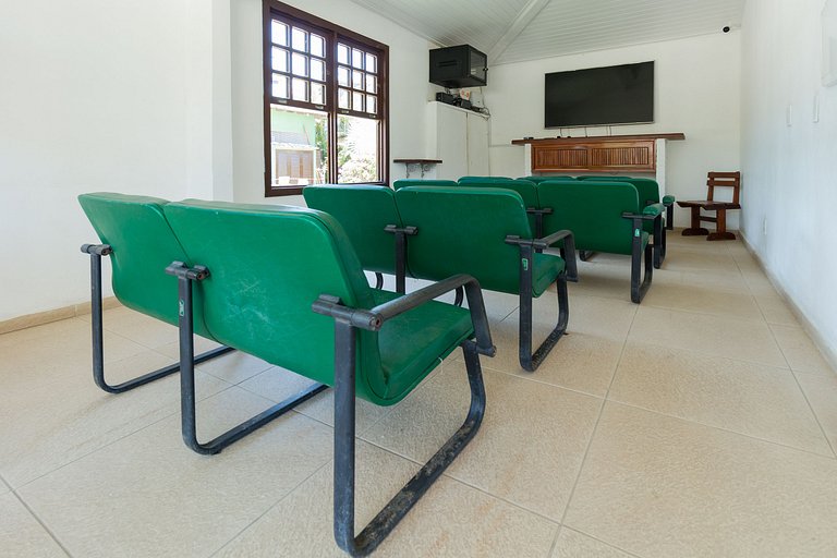 Linda casa em Cond. a 150m da Praia de Manguinhos