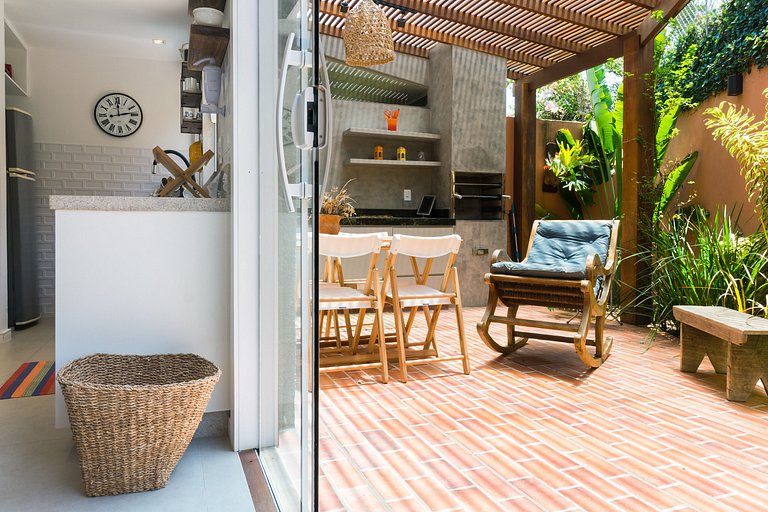 Linda casa em Cond. a 150m da Praia de Manguinhos