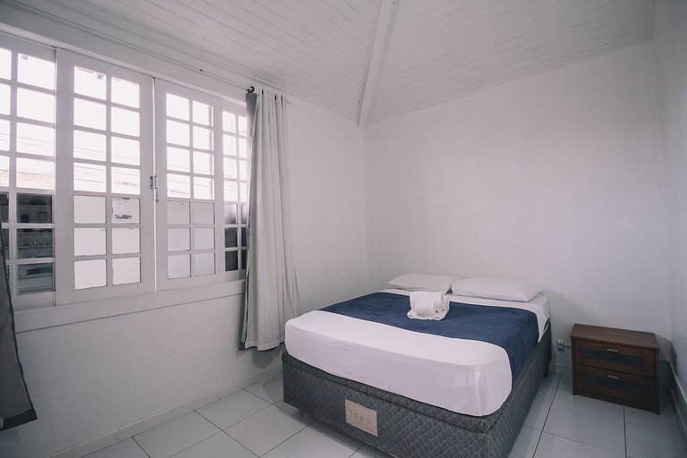 Apto. 2 Quartos em Ótimo Local - Centro de Búzios