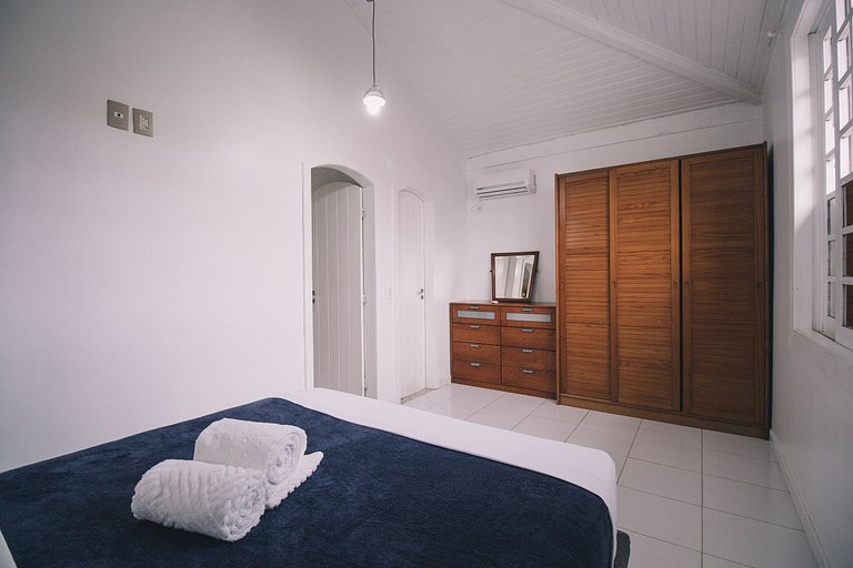 Apto. 2 Quartos em Ótimo Local - Centro de Búzios