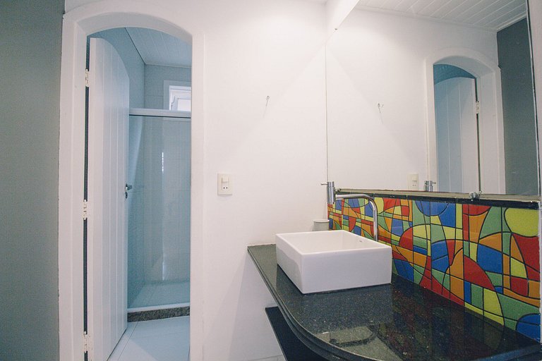 Apto. 2 Quartos em Ótimo Local - Centro de Búzios