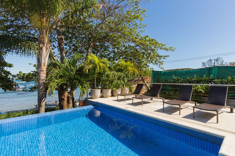 Casa a passos da Orla Bardot - Búzios