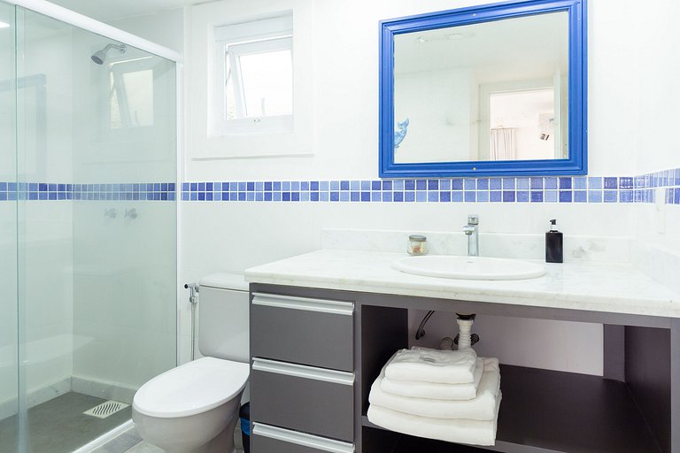 Apartamento com Garagem na Tartaruga - Búzios