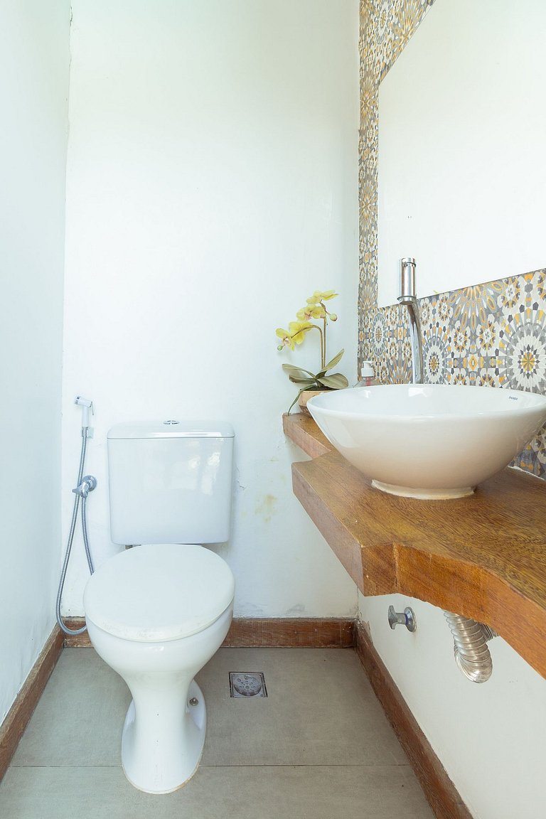 Casa moderna em Búzios - 3 suítes e piscina
