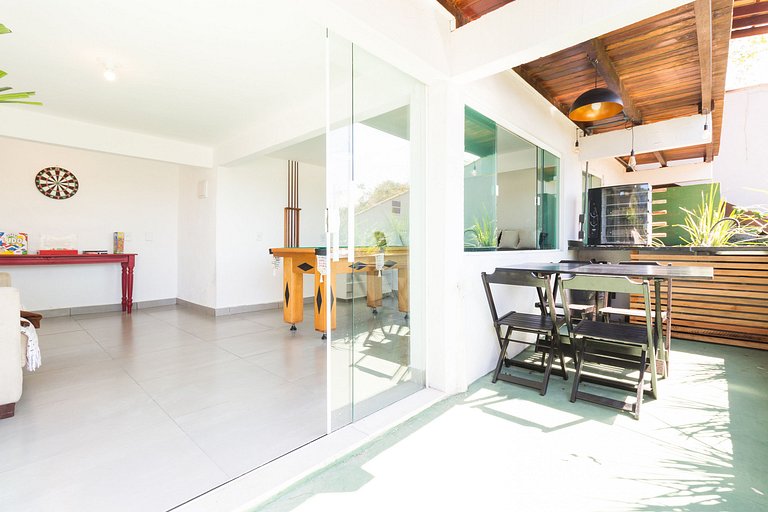 View, large backyard and leisure area in Búzios