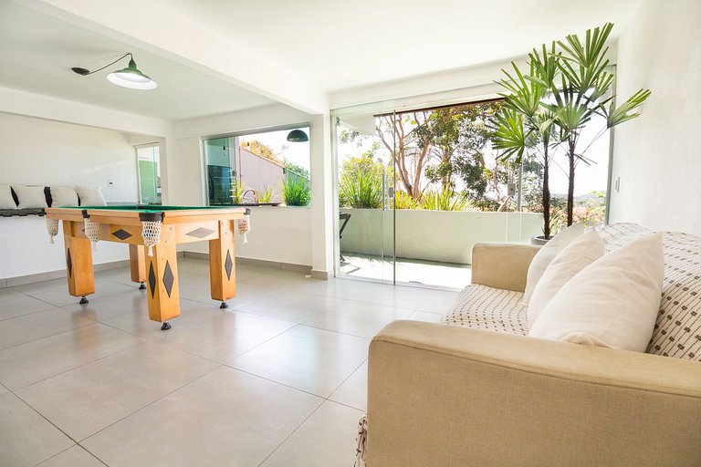 View, large backyard and leisure area in Búzios