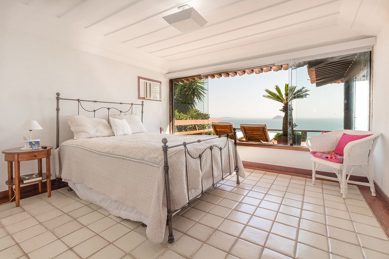 Casa Incrível em Búzios - Vista Mar e Pôr do Sol