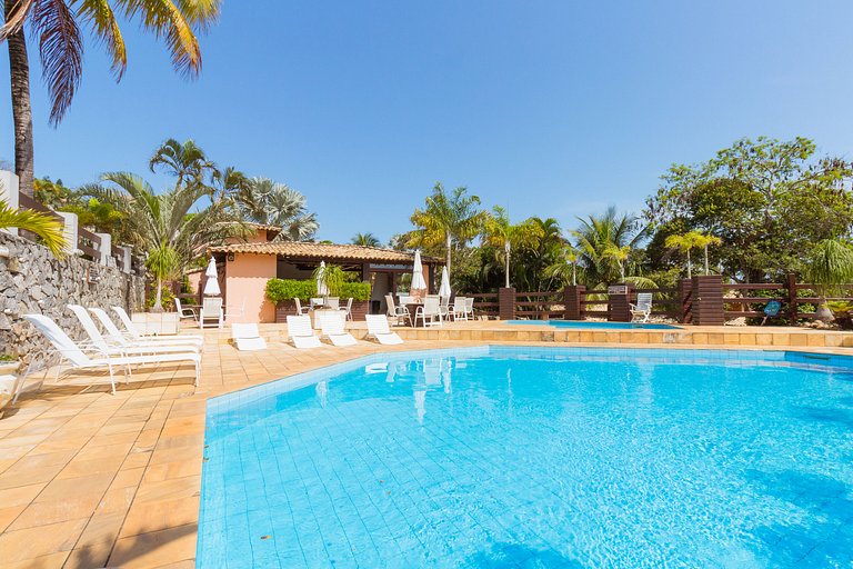 Casa reformada de 3 dormitorios en condominio completo junto