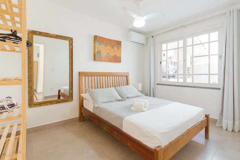 Renovated 3-bedroom house in a complete condominium next to