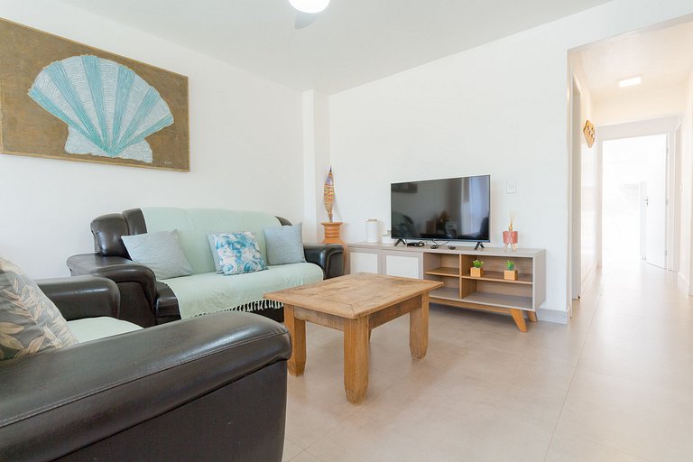 Casa reformada de 3 dormitorios en condominio completo junto