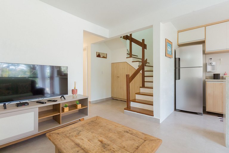 Casa reformada de 3 dormitorios en condominio completo junto