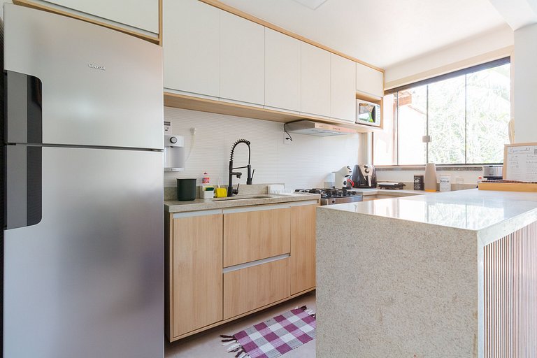 Renovated 3-bedroom house in a complete condominium next to