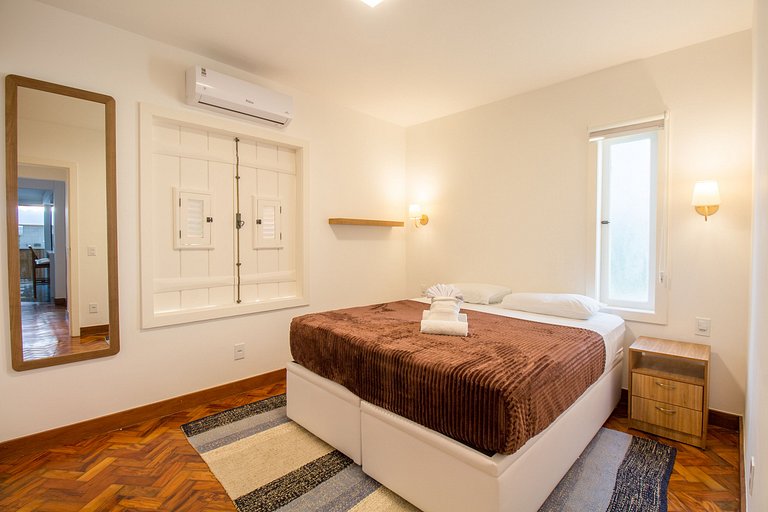 Casa em Condomínio ao lado da Rua das Pedras