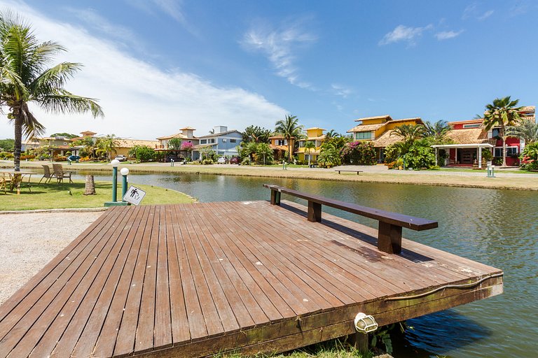 Casa térrea 3 quartos em condomínio completo - Búzios