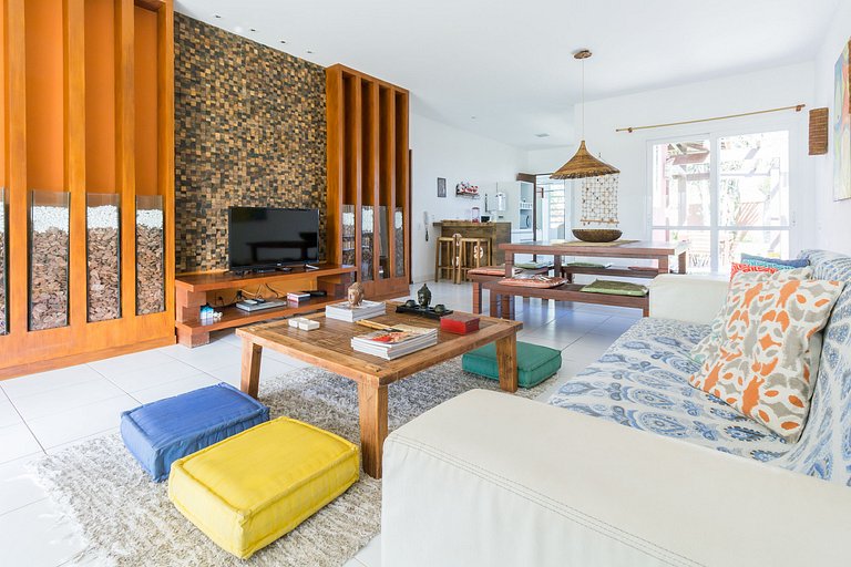 Casa térrea 3 quartos em condomínio completo - Búzios