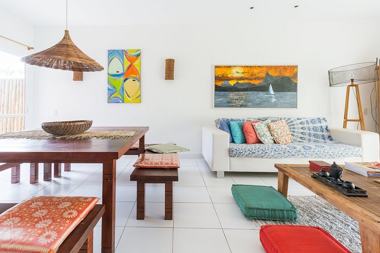 Casa térrea 3 quartos em condomínio completo - Búzios