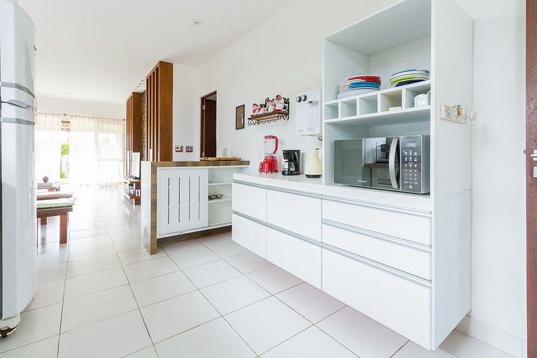 Casa térrea 3 quartos em condomínio completo - Búzios