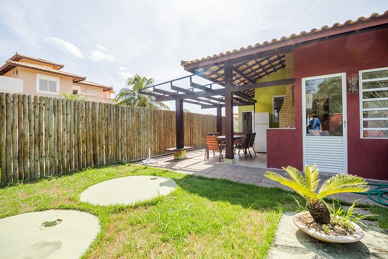 Casa térrea 3 quartos em condomínio completo - Búzios