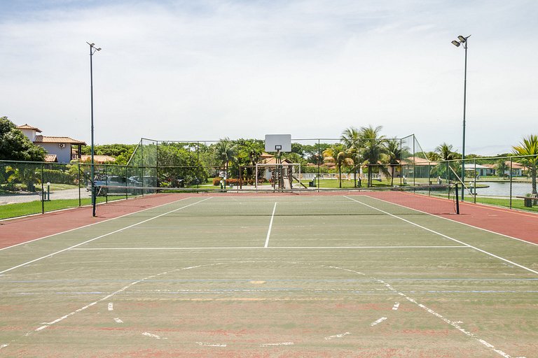 Casa térrea 3 quartos em condomínio completo - Búzios