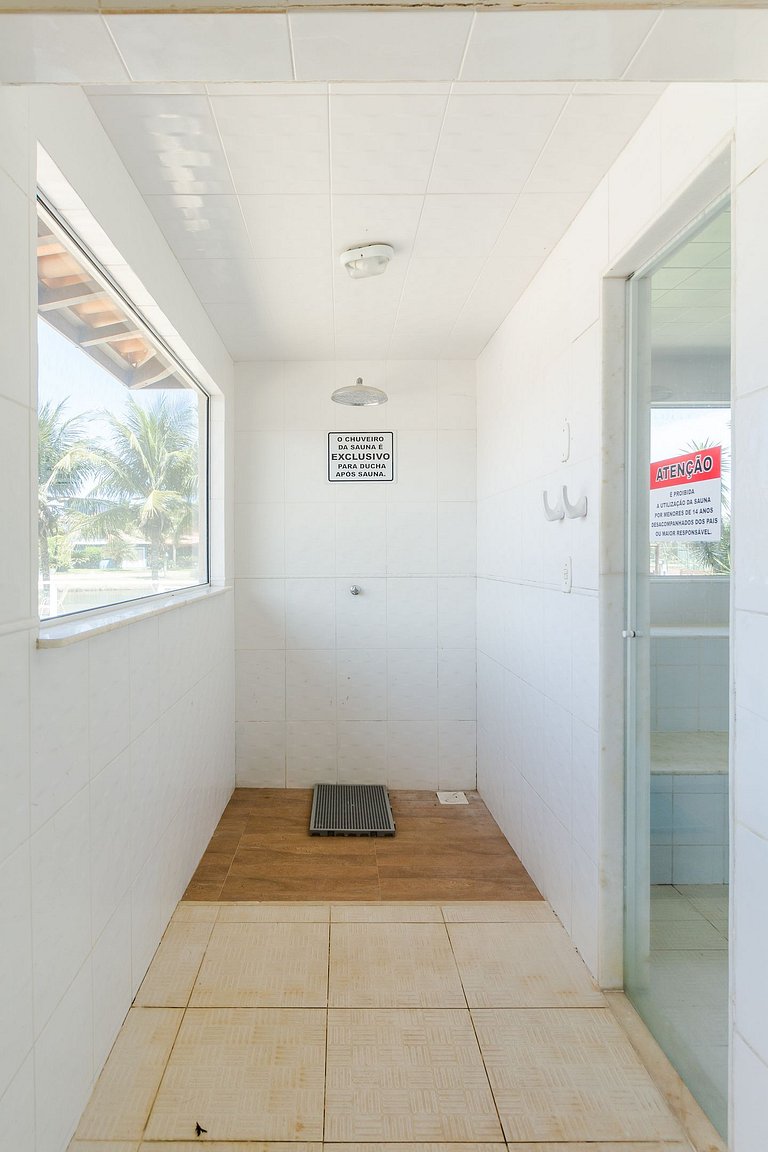 Casa térrea 3 quartos em condomínio completo - Búzios