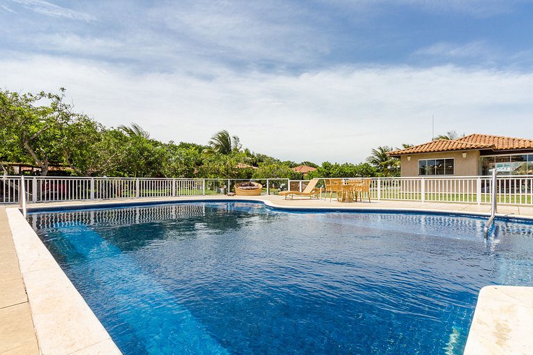 Casa térrea 3 quartos em condomínio completo - Búzios