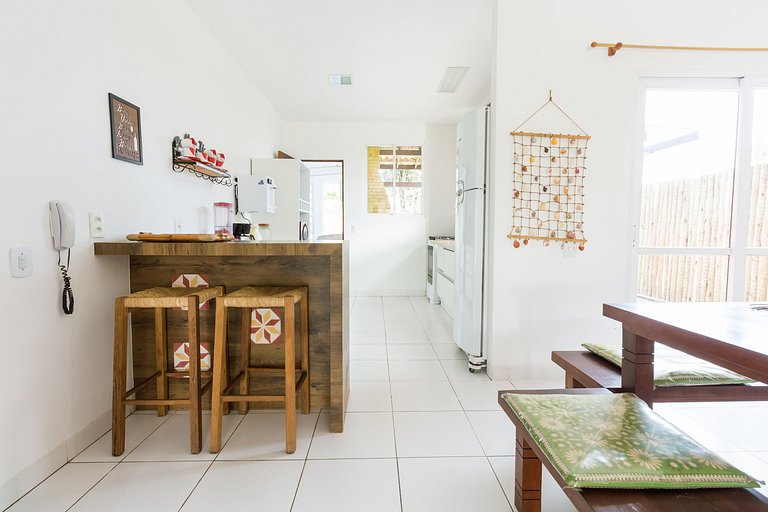 Casa térrea 3 quartos em condomínio completo - Búzios