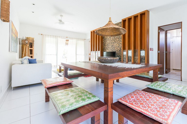 Casa térrea 3 quartos em condomínio completo - Búzios