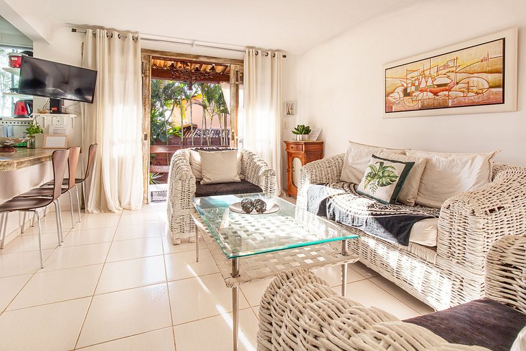 Casa 3 Quartos em Cond. Próximo à Rua das Pedras