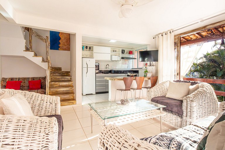 Casa 3 Quartos em Cond. Próximo à Rua das Pedras