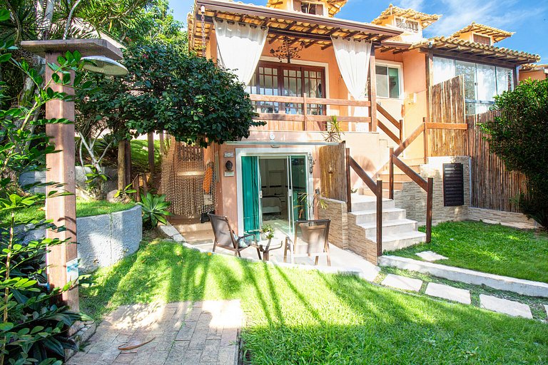 Casa 3 Quartos em Cond. Próximo à Rua das Pedras