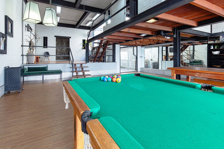 Casa en Búzios estilo industrial