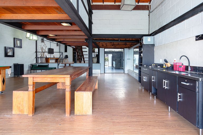 Modern industrial house in Búzios