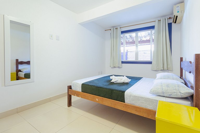 Casa com garagem - 300m da Rua das Pedras