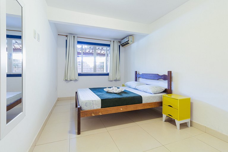 Casa com garagem - 300m da Rua das Pedras