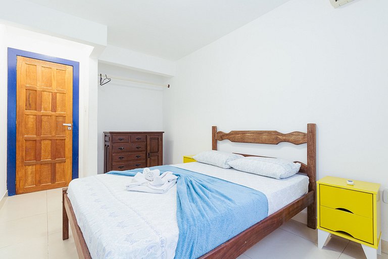 Casa com garagem - 300m da Rua das Pedras