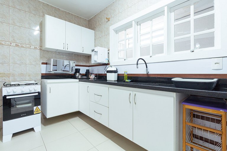 Amplo flat no Centro de Búzios
