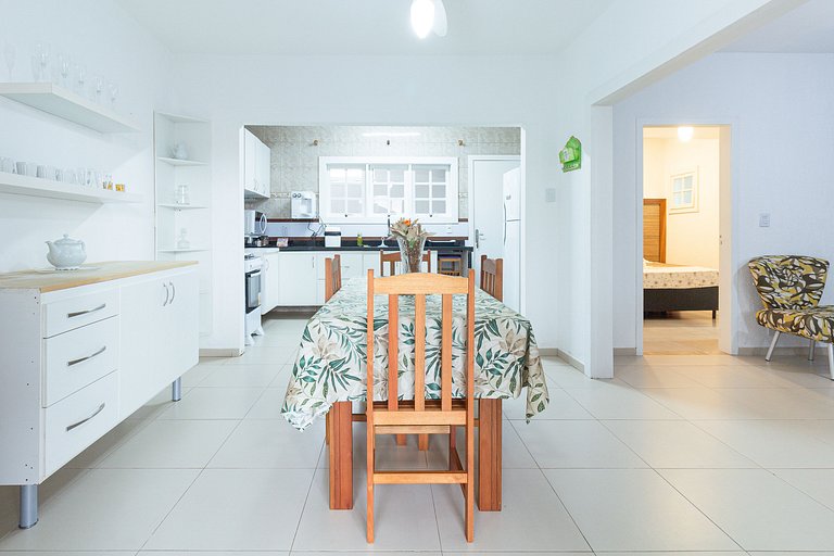 Amplo flat no Centro de Búzios