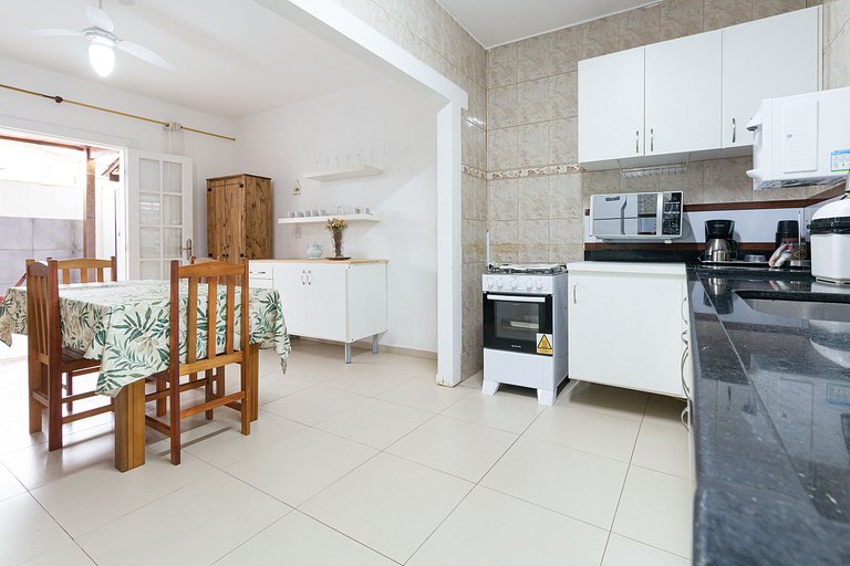 Amplo flat no Centro de Búzios