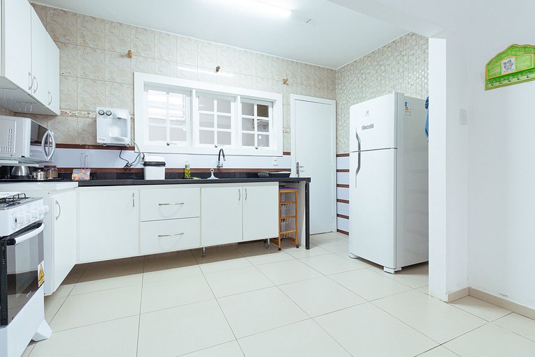 Amplo flat no Centro de Búzios