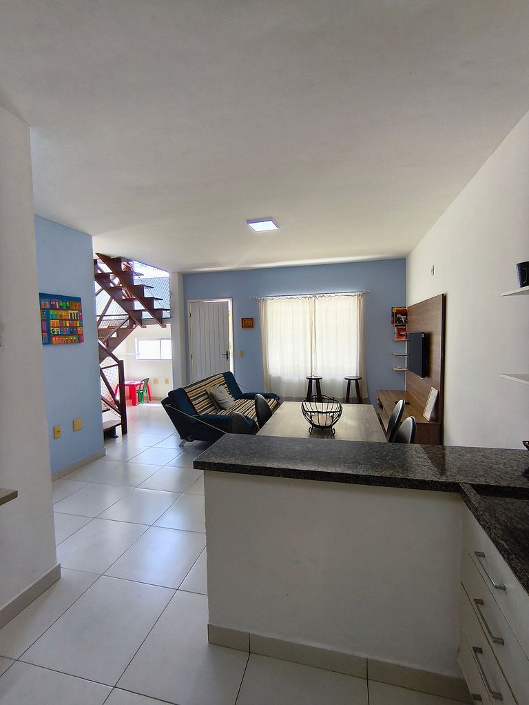 Casa em condomínio com piscina na Praia Rasa